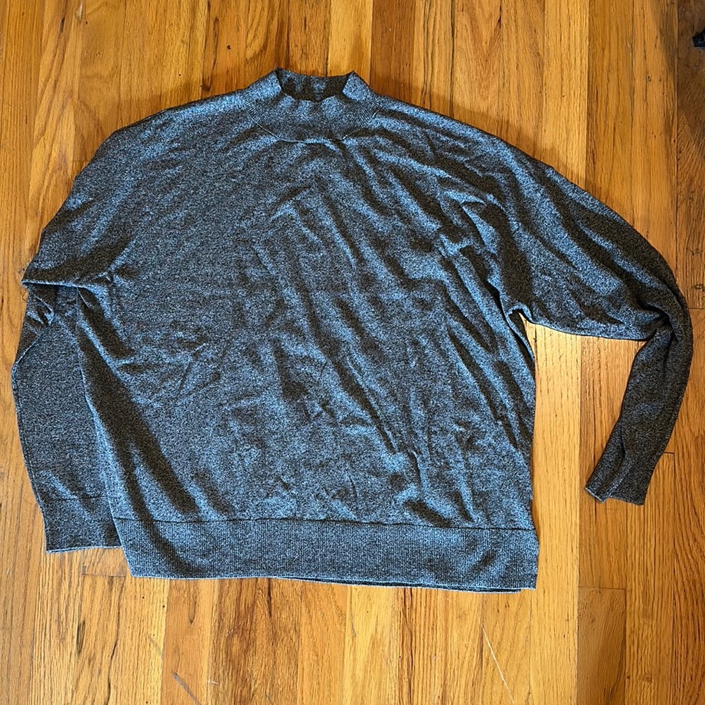 NWOT Old Navy mock neck sweater tee